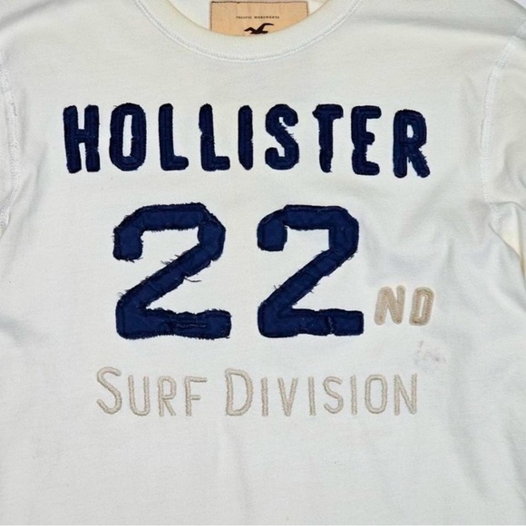 Hollister Jersey, XL - Picture 2 of 5